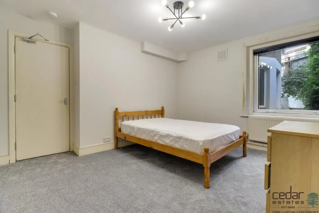 3 bedroom flat for rent