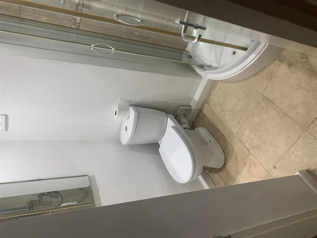 6 bedroom terraced house for rent