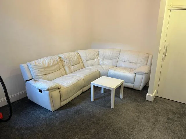 6 bedroom terraced house for rent