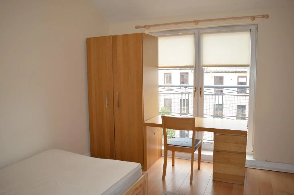 4 bedroom flat for rent