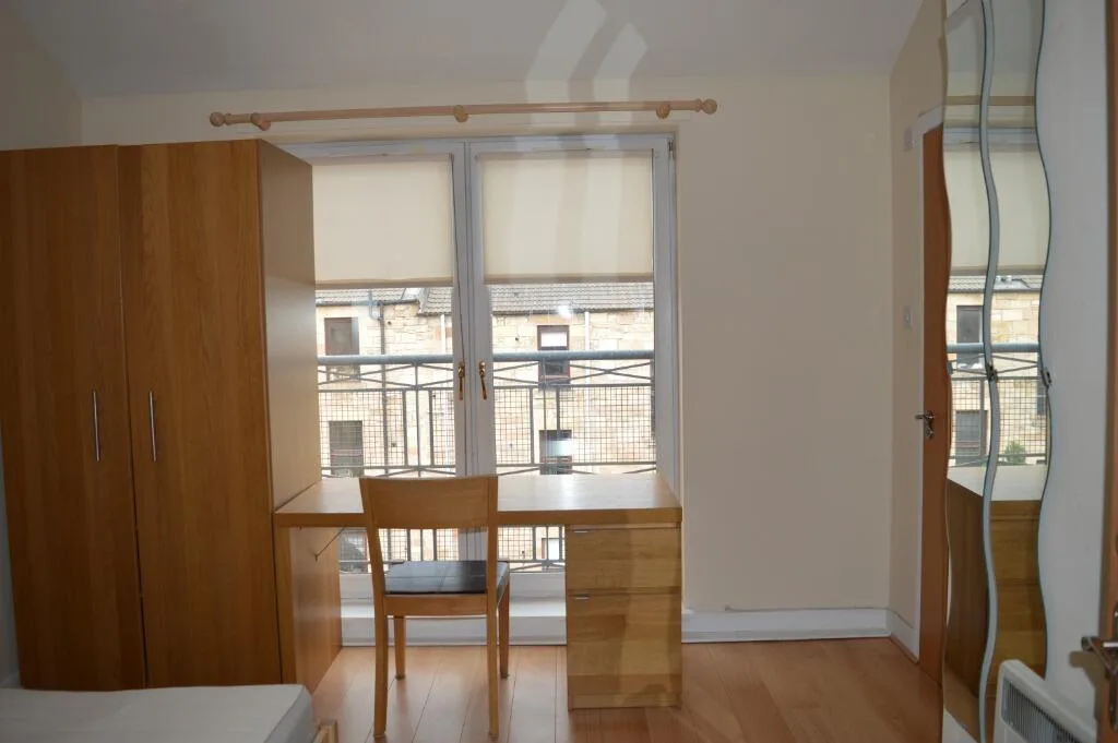 4 bedroom flat for rent