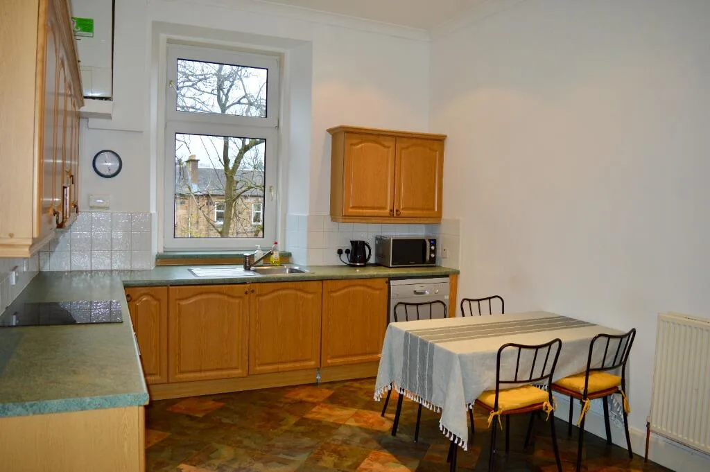 4 bedroom flat for rent