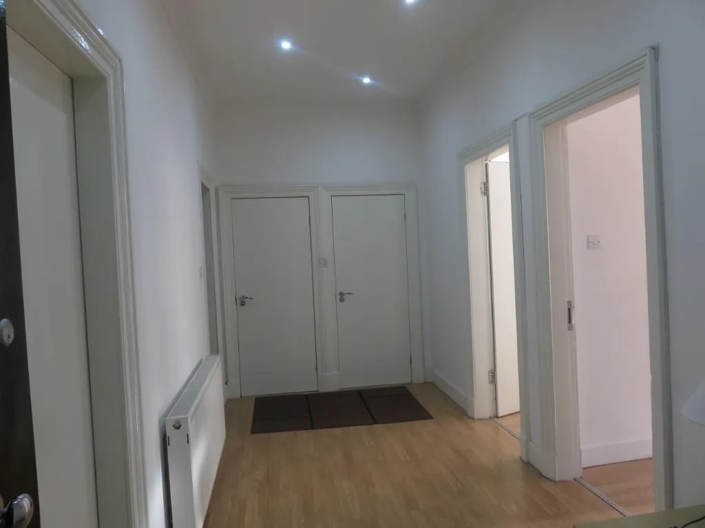 4 bedroom flat for rent