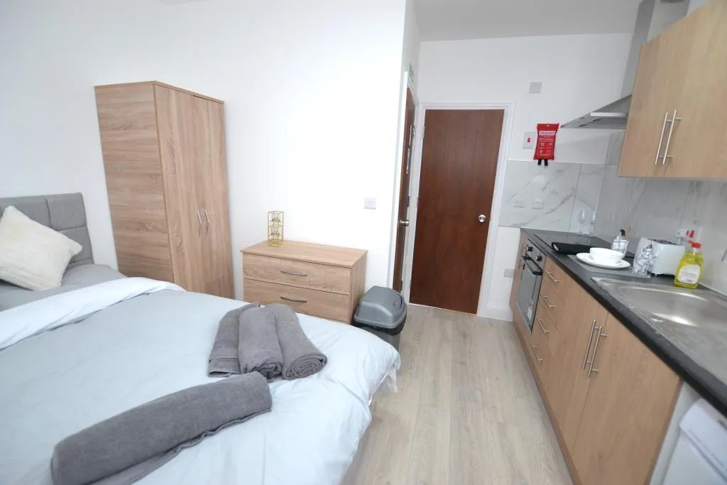 Studio flat for rent