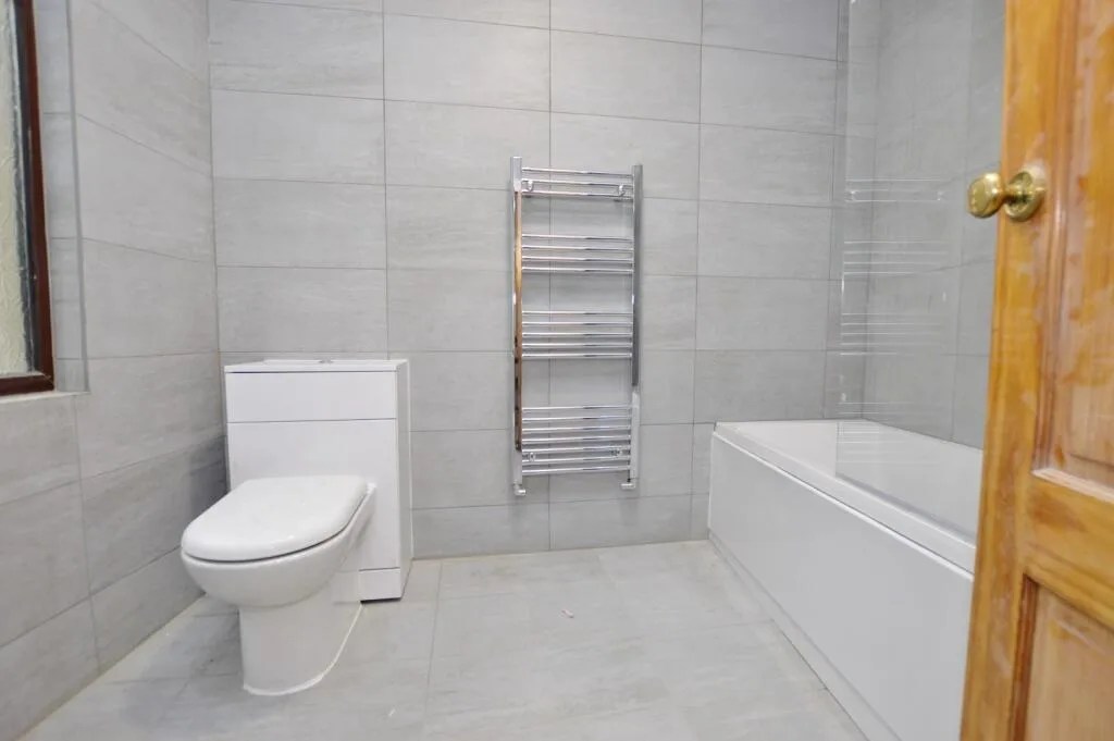 2 bedroom house for rent