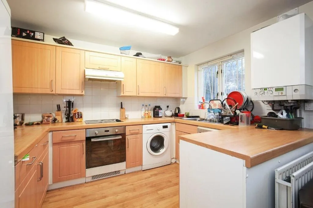 4 bedroom terraced house for rent