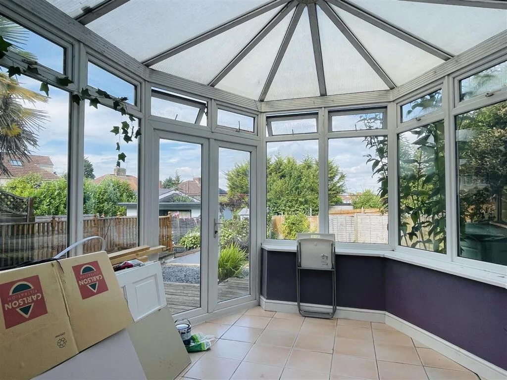 4 bedroom semi-detached house for rent