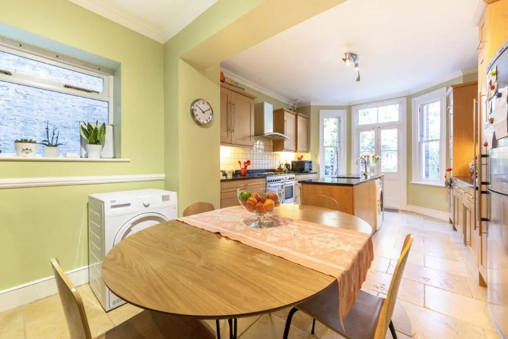 4 bedroom house for rent