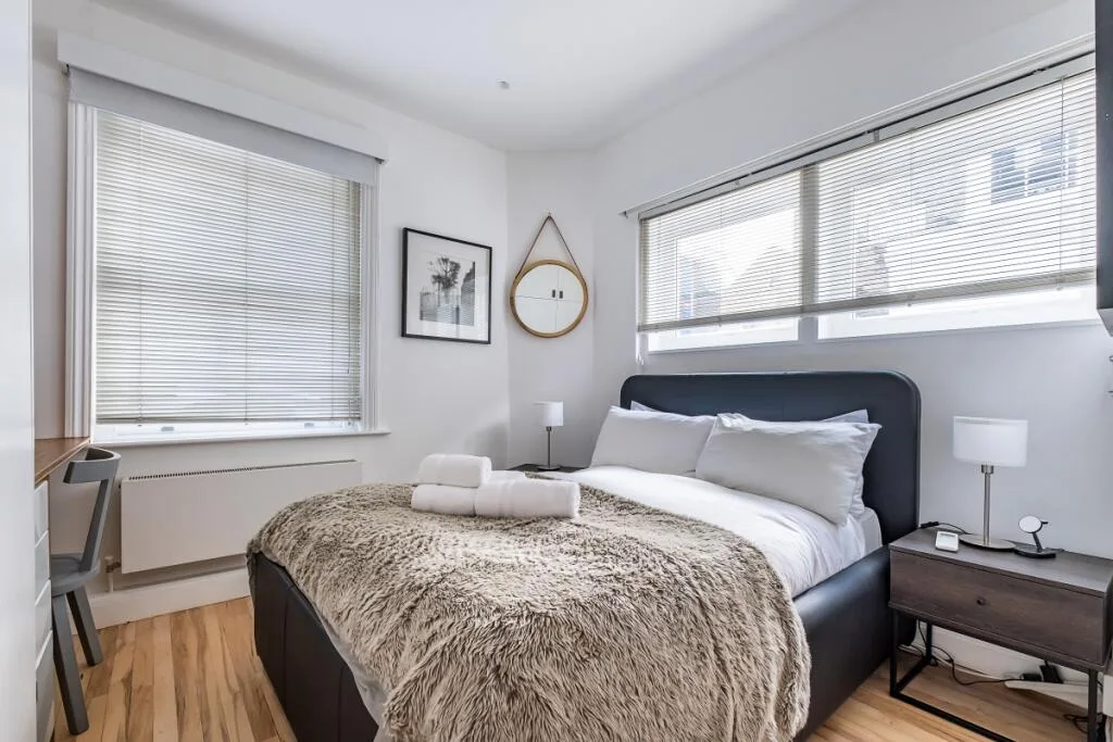 5 bedroom mews property for rent