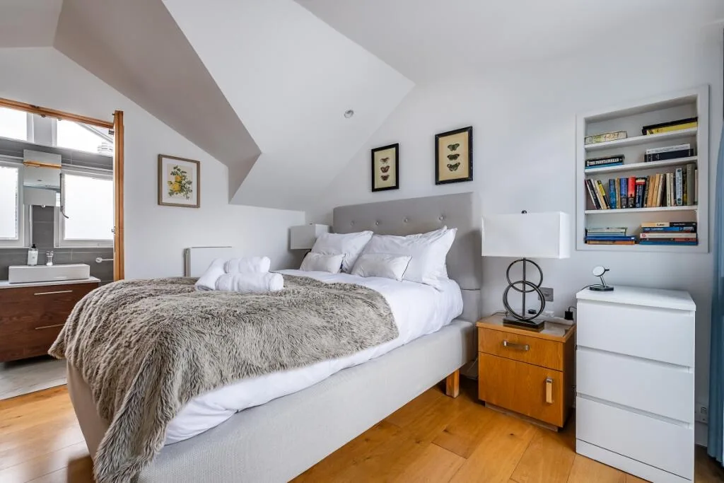 5 bedroom mews property for rent