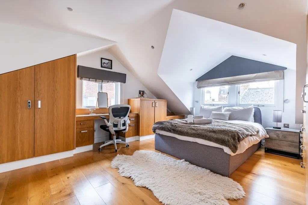 5 bedroom mews property for rent
