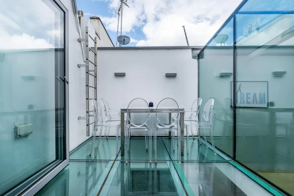 5 bedroom mews property for rent