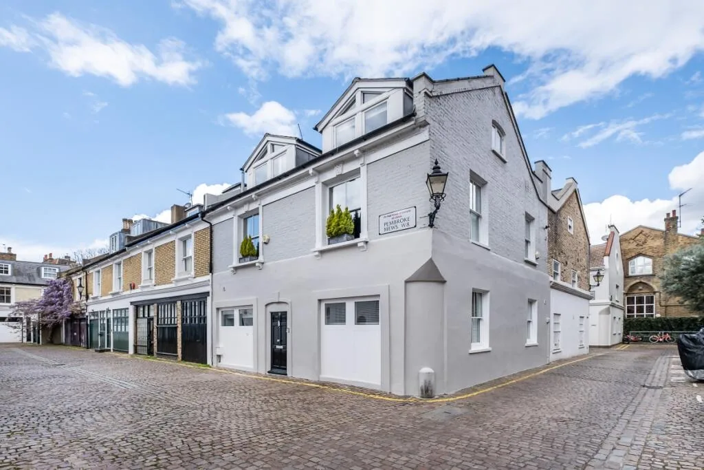 5 bedroom mews property for rent