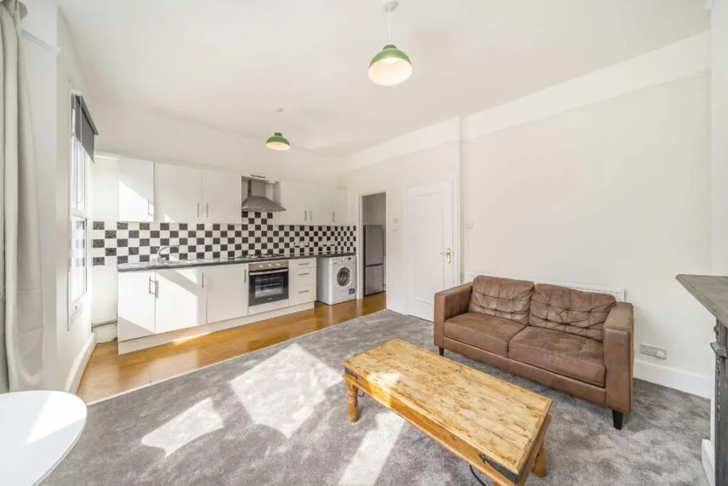 2 bedroom flat for rent