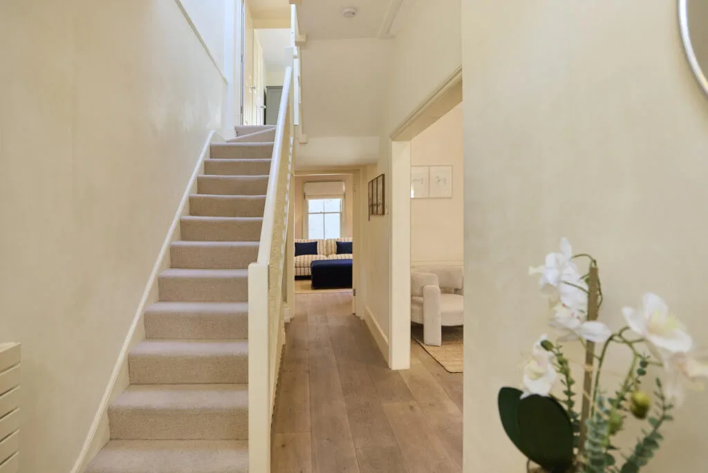 5 bedroom town house for rent