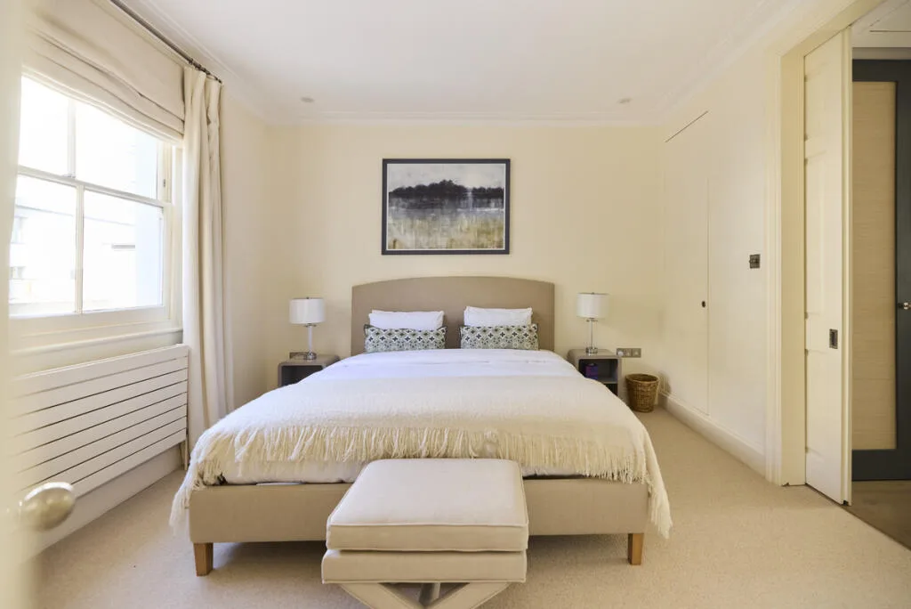 5 bedroom town house for rent