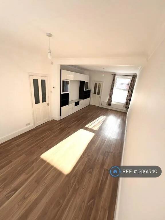 2 bedroom terraced house for rent