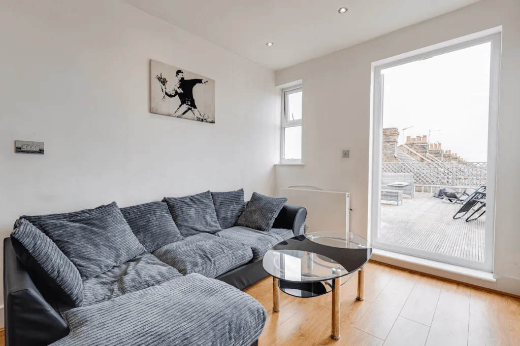 2 bedroom apartment for rent