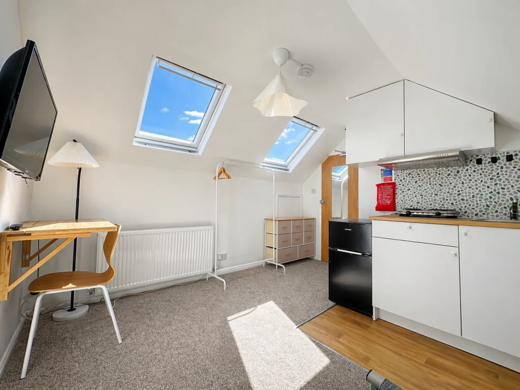 House of multiple occupation for rent