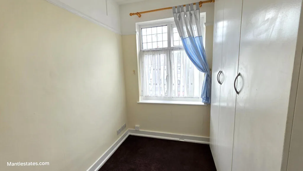 3 bedroom semi-detached house for rent