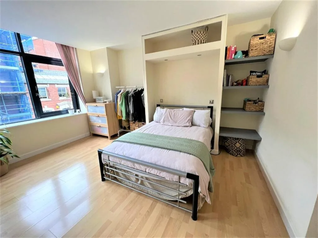 Studio flat for rent