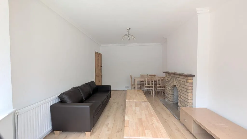 3 bedroom apartment for rent