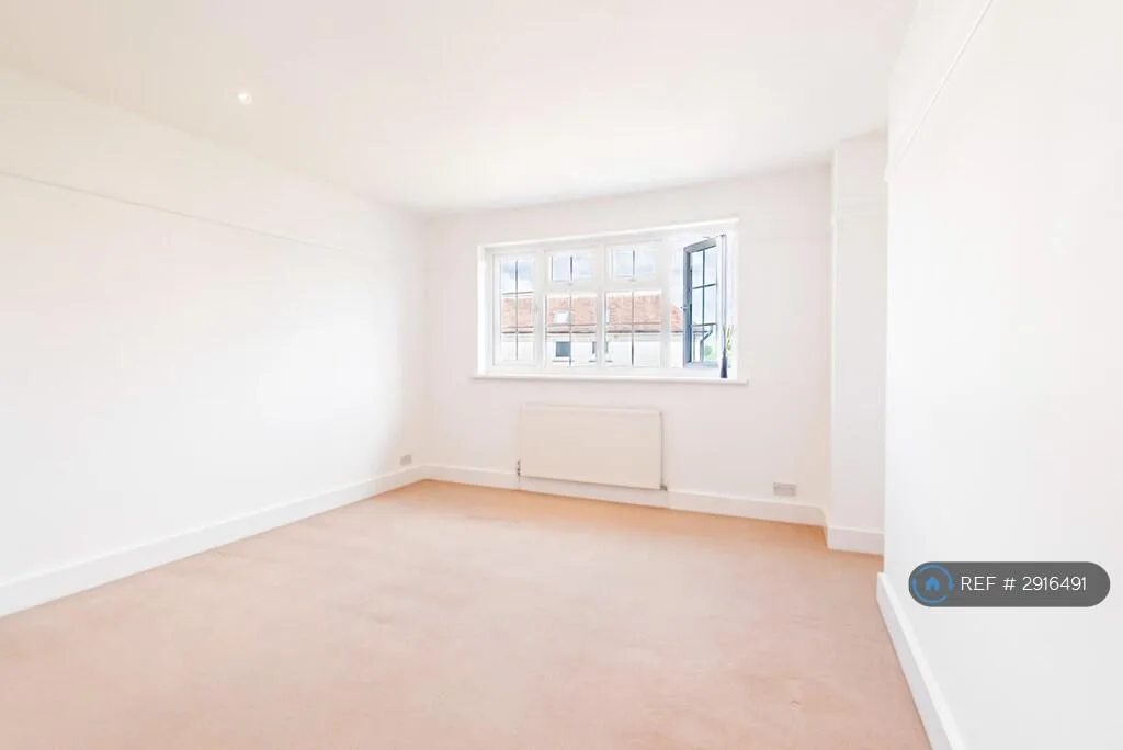 3 bedroom semi-detached house for rent