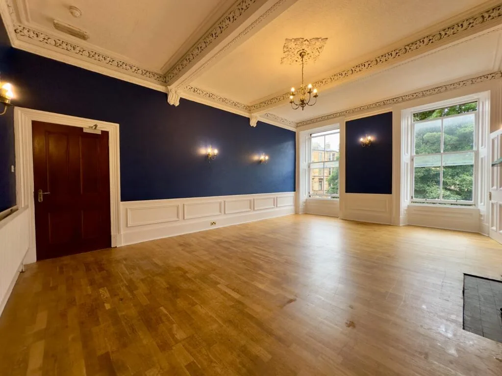 5 bedroom flat for rent