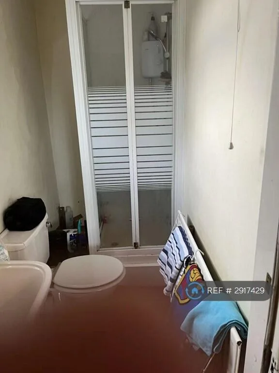 1 bedroom detached house for rent