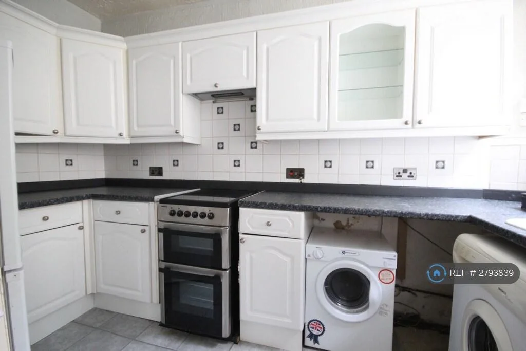 4 bedroom terraced house for rent