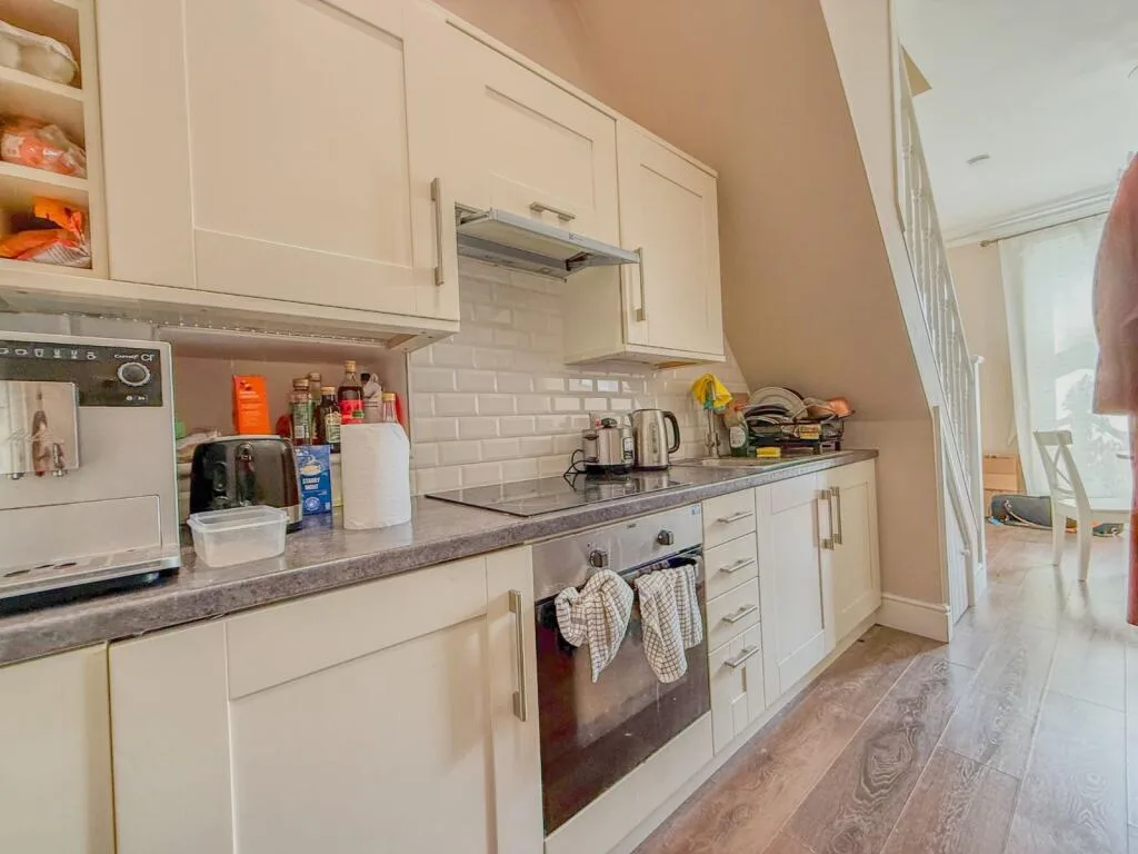 1 bedroom maisonette for rent