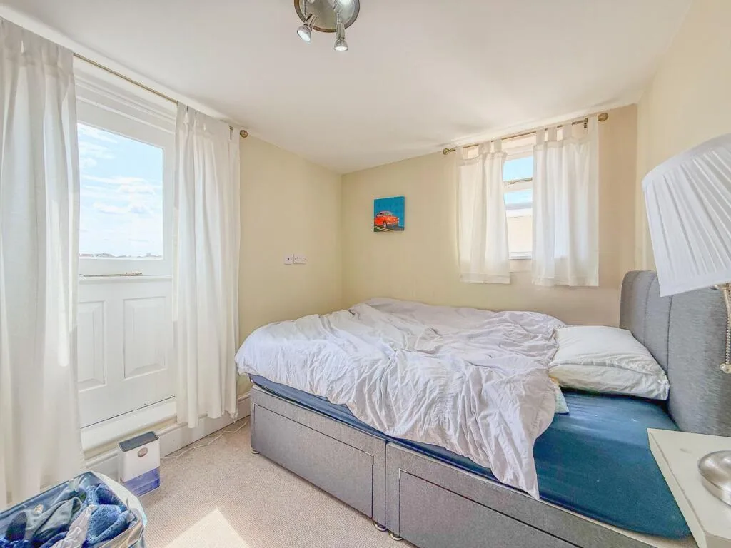 1 bedroom maisonette for rent