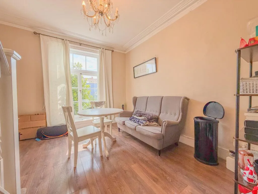 1 bedroom maisonette for rent