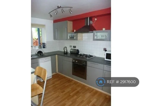 4 bedroom terraced house for rent
