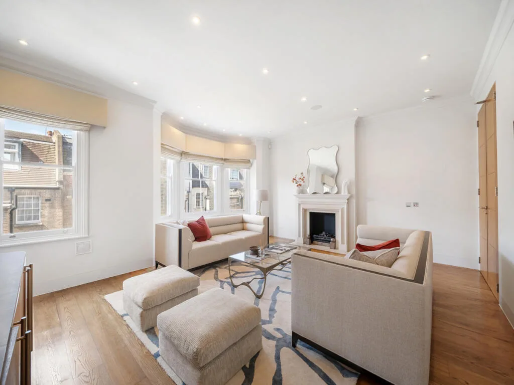 5 bedroom town house for rent