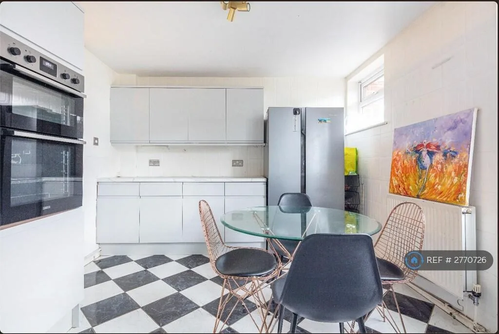1 bedroom house share for rent