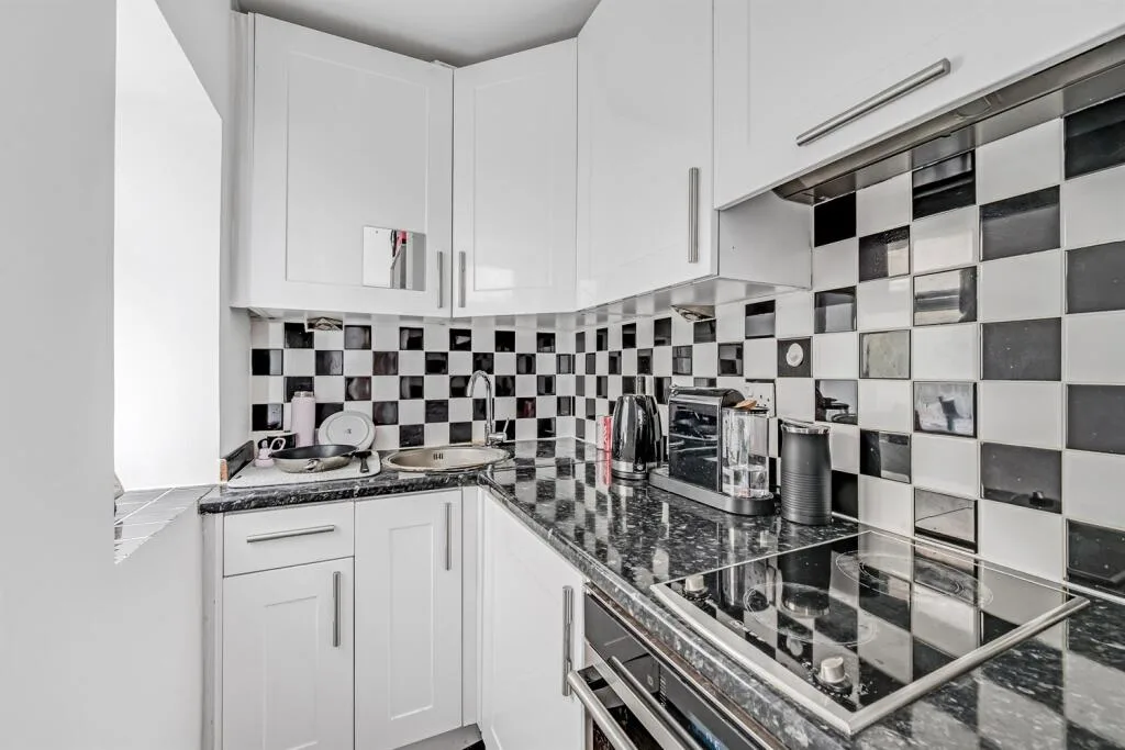 Studio flat for rent