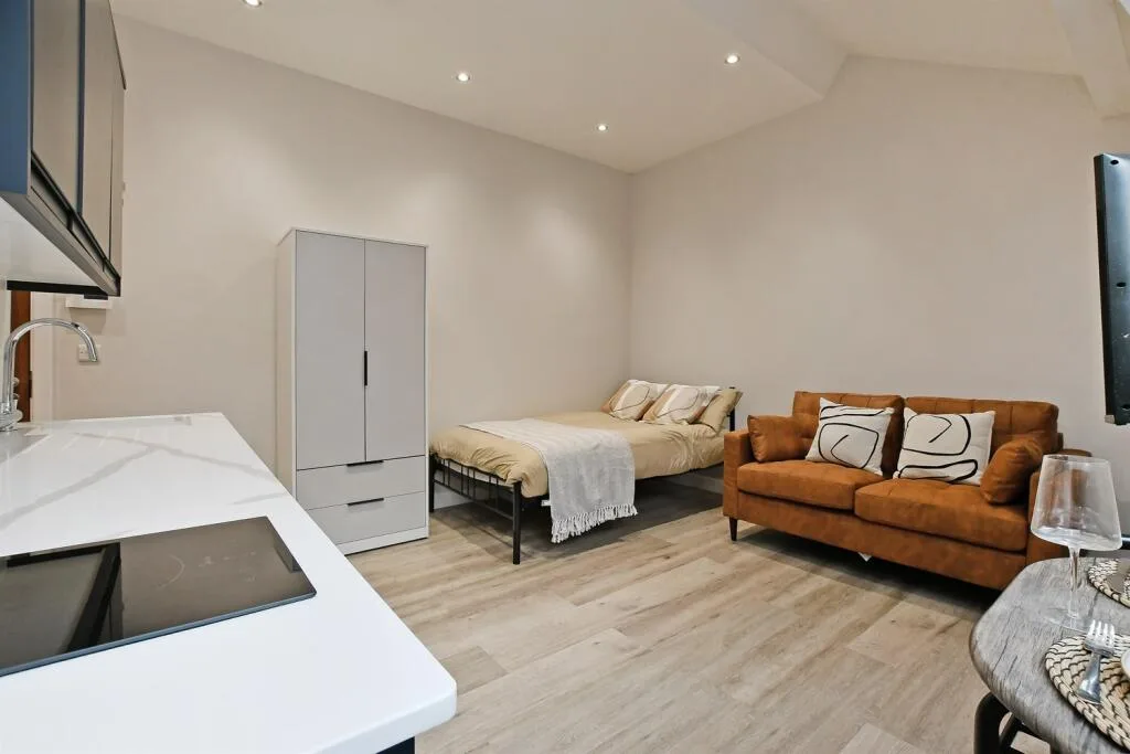 Studio flat for rent