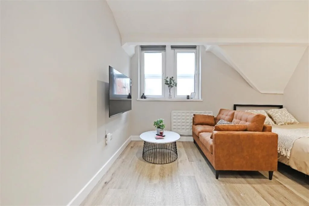 Studio flat for rent