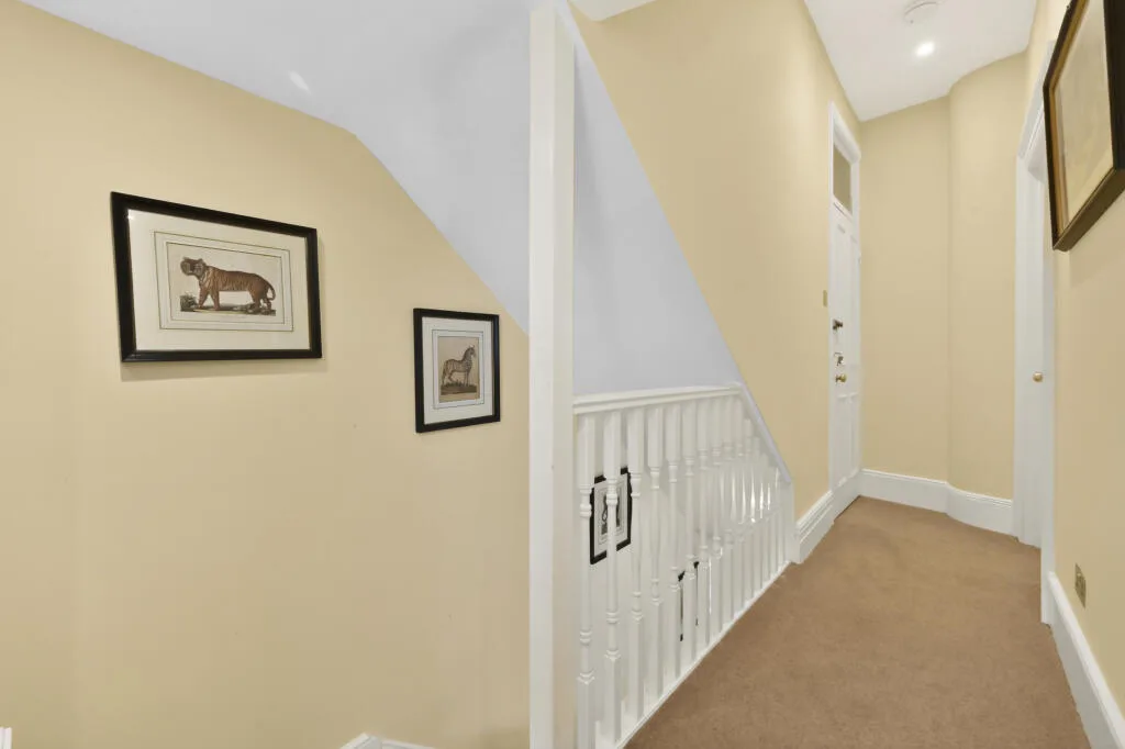 4 bedroom maisonette for rent