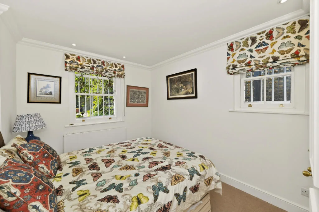 4 bedroom maisonette for rent