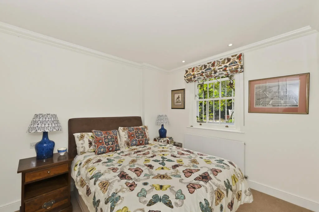 4 bedroom maisonette for rent