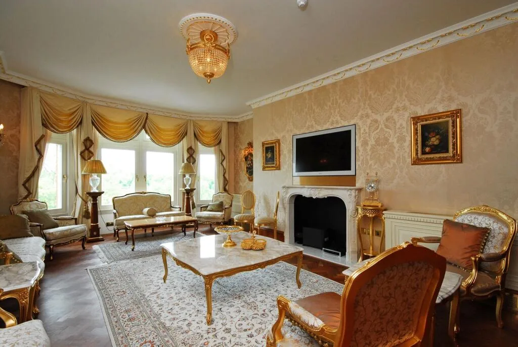 5 bedroom flat for rent