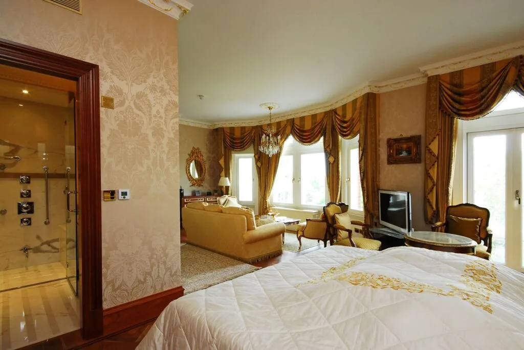 5 bedroom flat for rent