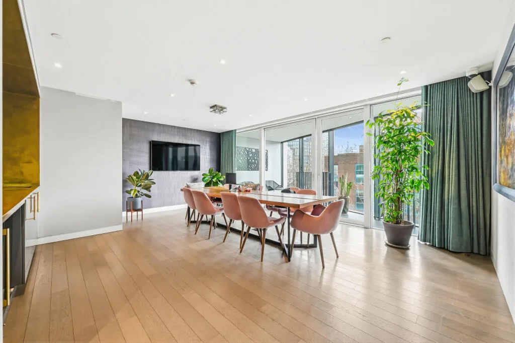 3 bedroom flat for rent