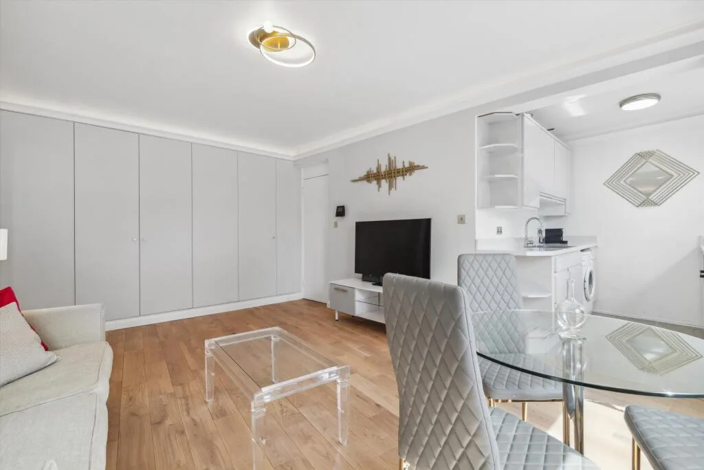 1 bedroom flat for rent
