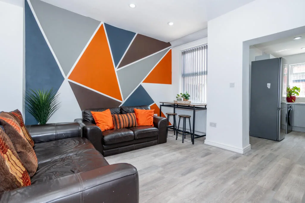 4 bedroom end of terrace house for rent