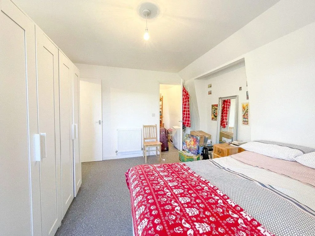 1 bedroom maisonette for rent