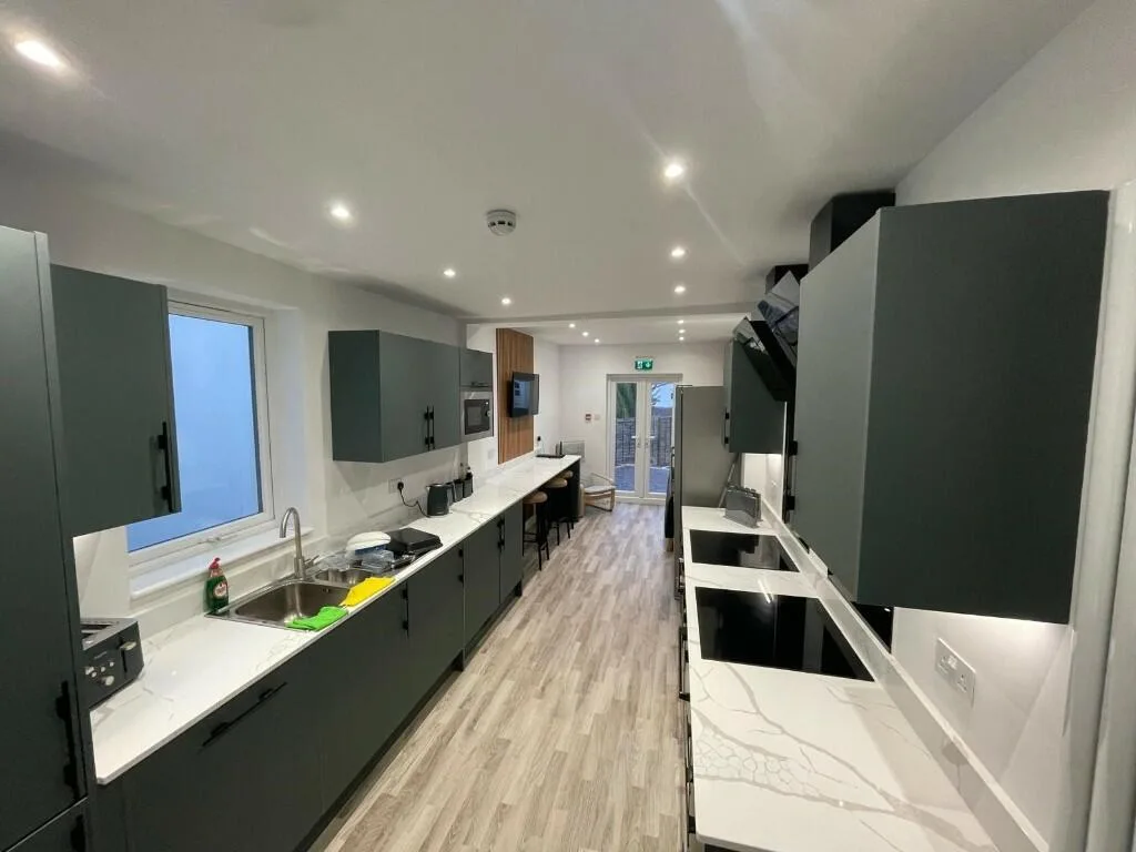 1 bedroom house share for rent