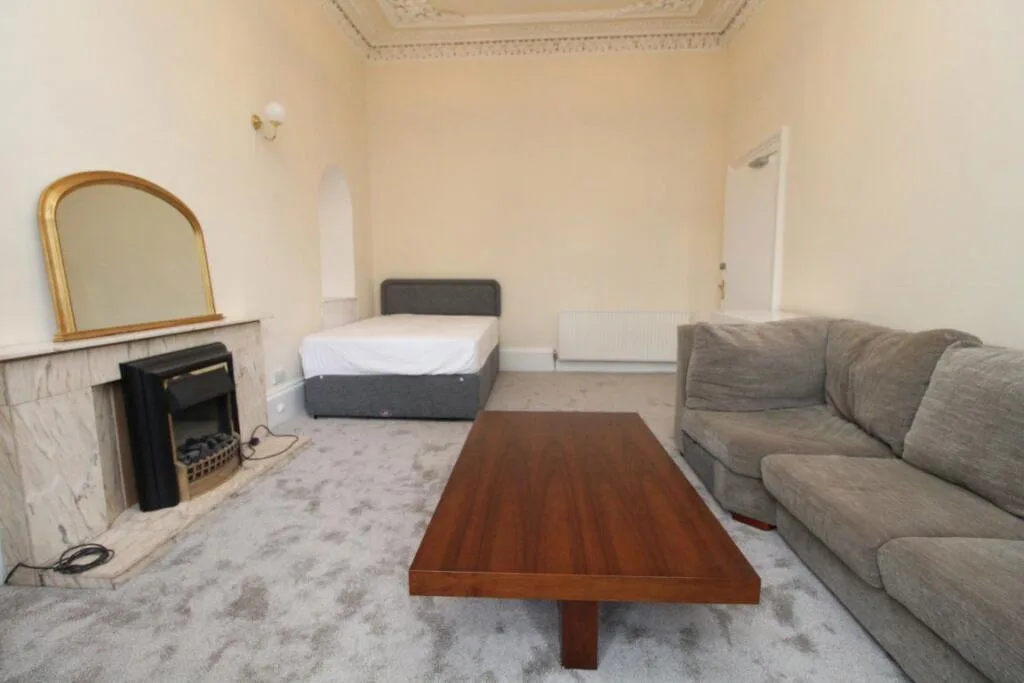 4 bedroom flat for rent